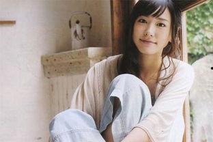 日本女孩教你接吻视频,浪漫接吻技巧全解析