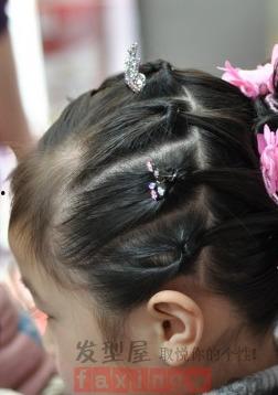 小孩盘发视频,轻松打造可爱发型